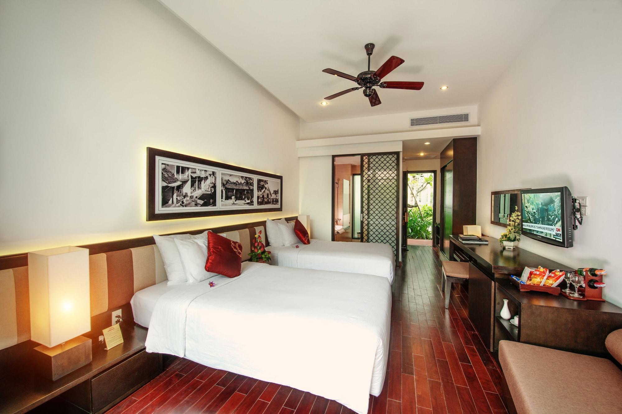 Курортный комплекс Hoi An Beach Resort 4*